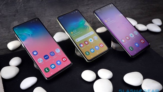 hinh anh dai gia dinh galaxy s10 khien gioi cong nghe dao dien hinh anh 1