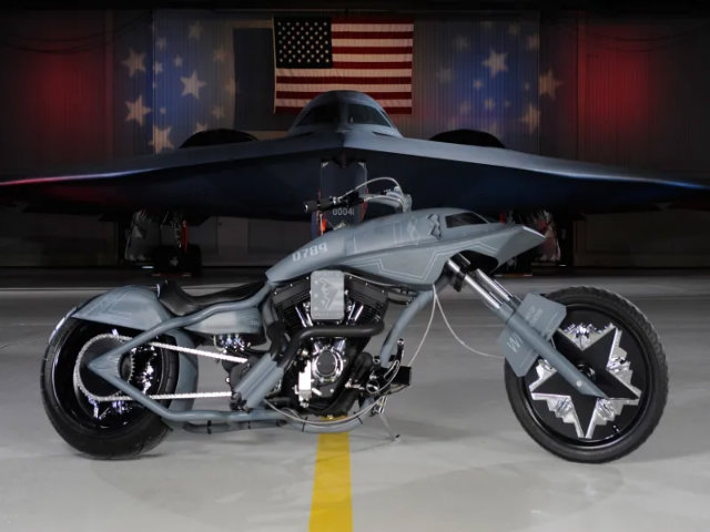 Tò mò chiếc môtô mang tên “Bóng ma” của quân đội Mỹ