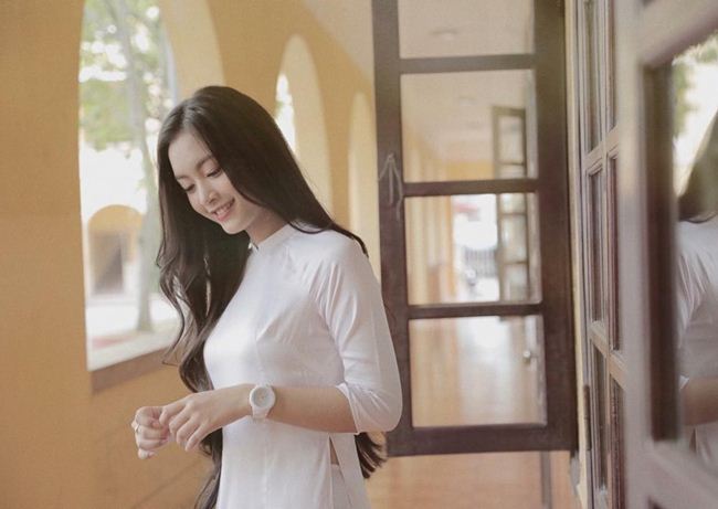 nhung thieu nu viet xinh dep, noi tieng sau 1 dem nho mac ao dai trang hinh anh 7