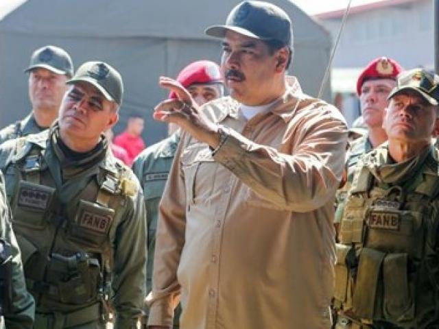 Tướng quân đội Venezuela trong ”danh sách đen” của Mỹ, vượt biên sang Colombia