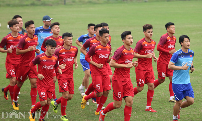 hlv park hang-seo tap chong day, chinh tung cau thu u23 viet nam hinh anh 1