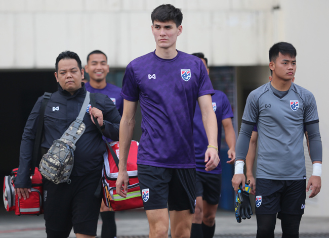 anh: dong doi xuan truong vui dua trong buoi tap cua u23 thai lan hinh anh 2