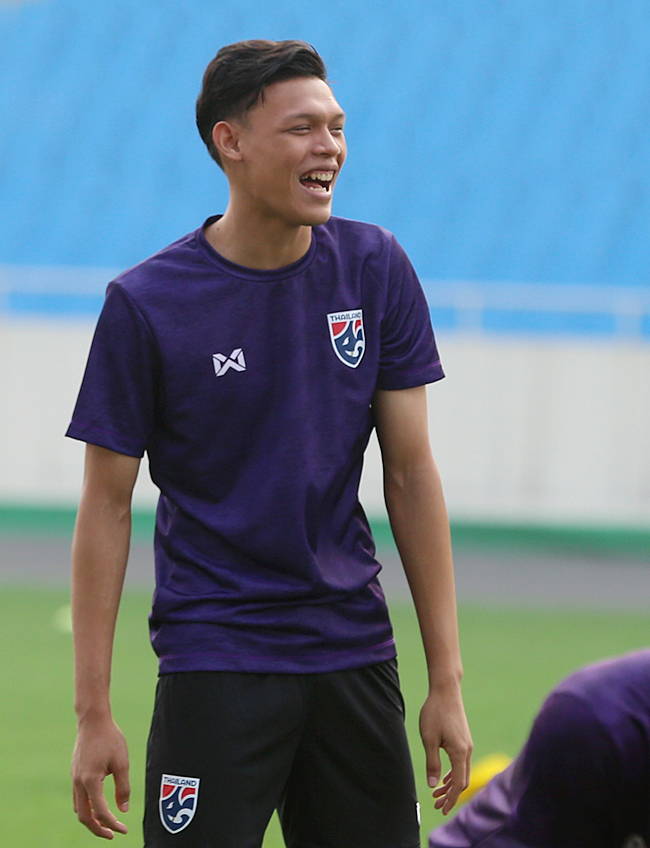 anh: dong doi xuan truong vui dua trong buoi tap cua u23 thai lan hinh anh 5