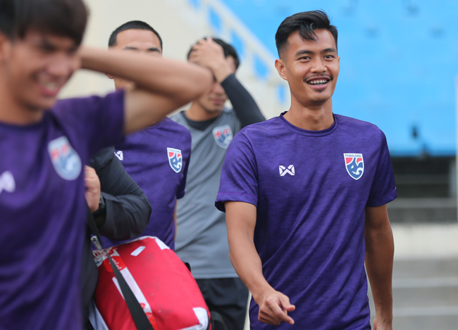 anh: dong doi xuan truong vui dua trong buoi tap cua u23 thai lan hinh anh 7