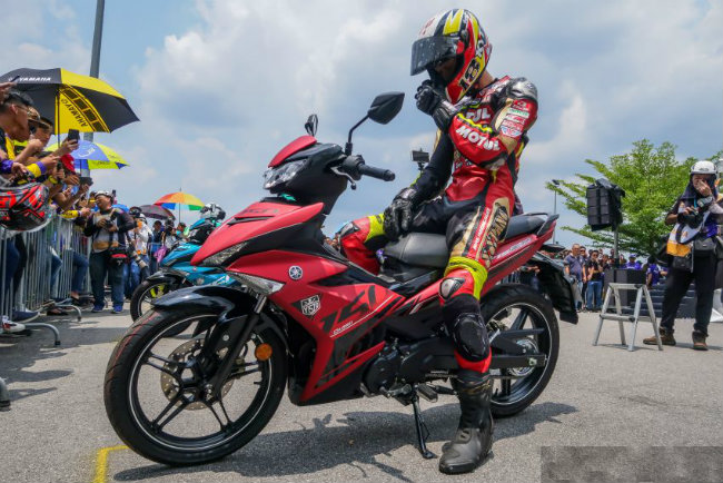 2019 yamaha y15zr trinh lang, nhieu net khac yamaha exciter hinh anh 4