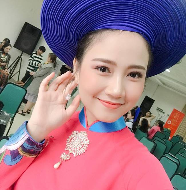 3 hoa khoi thanh btv tre nhat nhi vtv: nguoi mac goi cam, nguoi bi nhac vi don so hinh anh 12