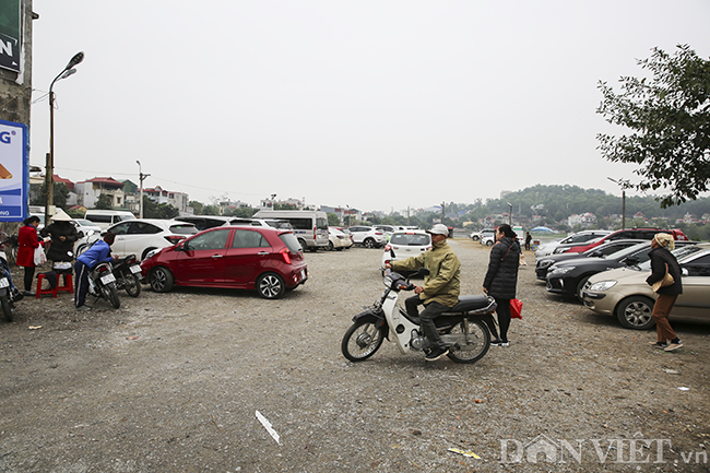 den ba chua kho vang ve nguoi den 