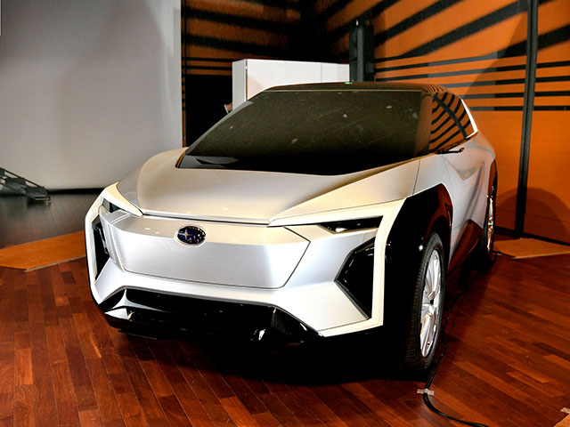 Vén màn mẫu xe thuần điện đầu tiên với sự kết hợp của Toyota và Subaru