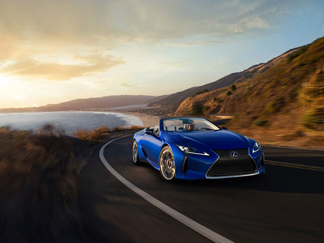 Lexus LC500 Convertible 2021 đầu tiên xuất xưởng, giá 48 tỷ đồng