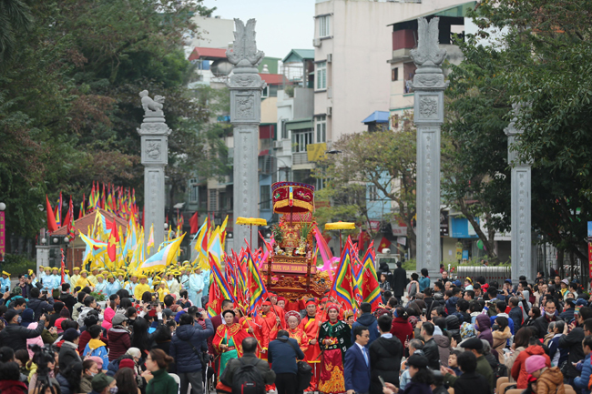 hang nghin nguoi du hoi go dong da trong gia lanh 14 do c hinh anh 1