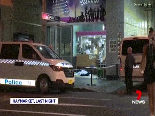 Úc: Người đàn ông TQ ngã gục xuống đường, không ai dám lại gần vì sợ lây virus Corona