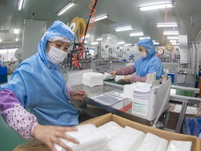 Gần 4 triệu khẩu trang y tế đã được xuất sang Trung Quốc