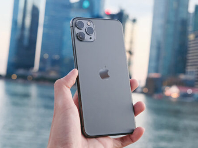 HOT: iPhone 11 Pro phát ra gấp đôi lượng bức xạ RF cho phép