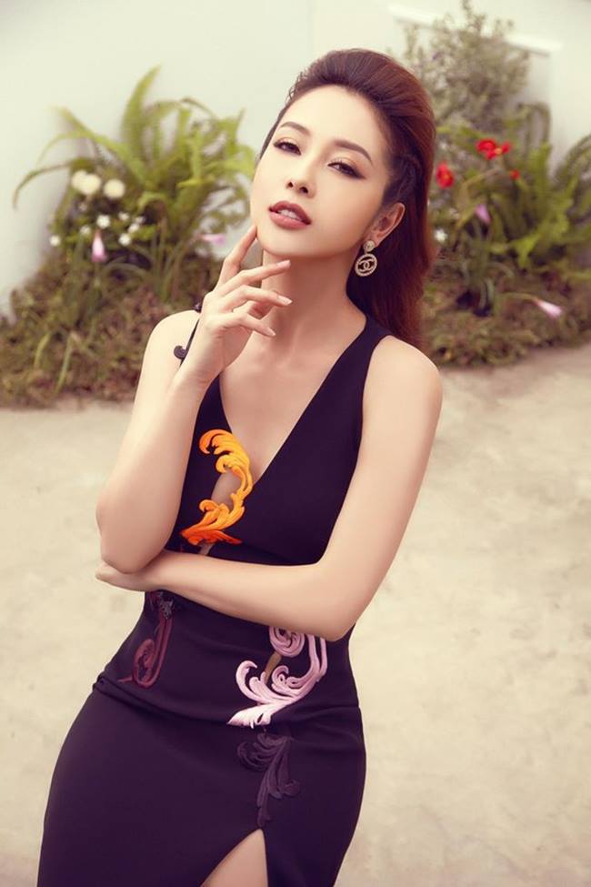 vo cu quang dung sau ly hon lay chong dai gia, cang de nhieu cang dep va sexy hon hinh anh 3