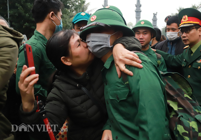 phun khu trung, do than nhiet tan binh len duong nhap ngu hinh anh 6