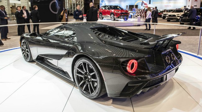 man nhan sieu pham 2020 ford gt carbon liquid gia hon 17,4 ty dong hinh anh 2