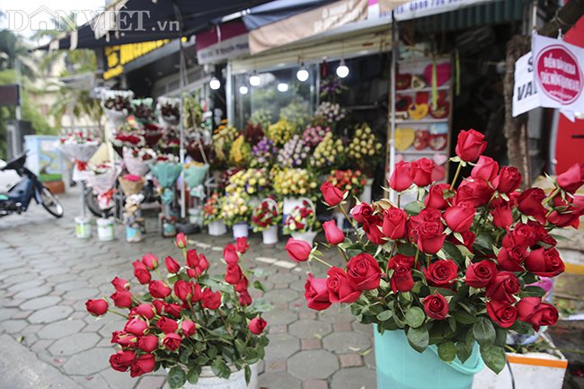 nhieu cua hang, cho hoa e am trong ngay valentine vi virus corona hinh anh 2