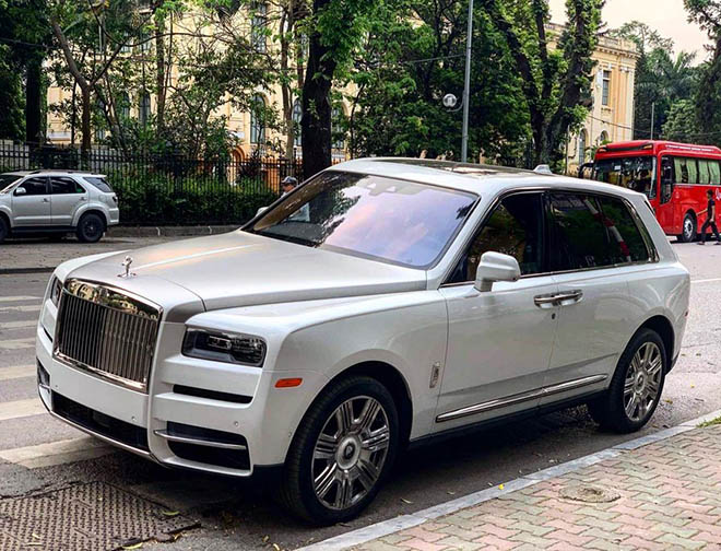 132 Free Shipping Rollsroyce Cullinan Diecast Alloy Car Model Electronic  Sound  Light Pull Back Toy Cars Birthday Gift  Railedmotorcarsbicycles   AliExpress