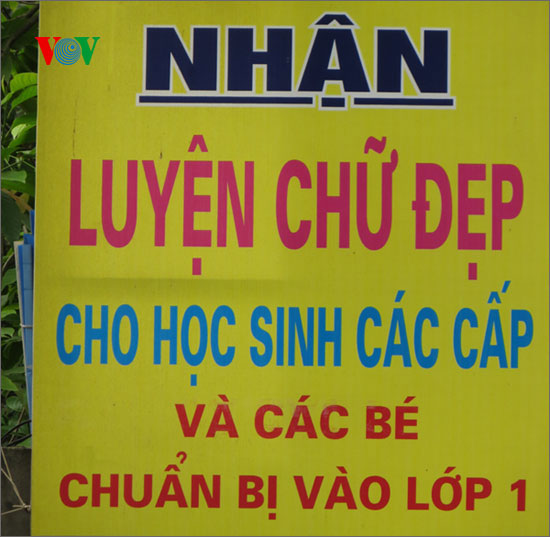 Quảng bá sản phẩm dễ dàng với quảng cáo luyện chữ đẹp và các hình ảnh thương hiệu chất lượng cao