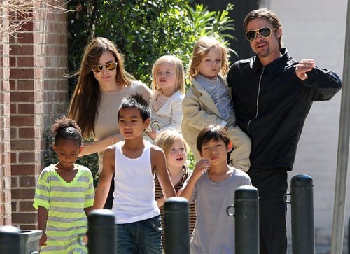 angelina-jolie-and-kids-gallery-4-jpg-13