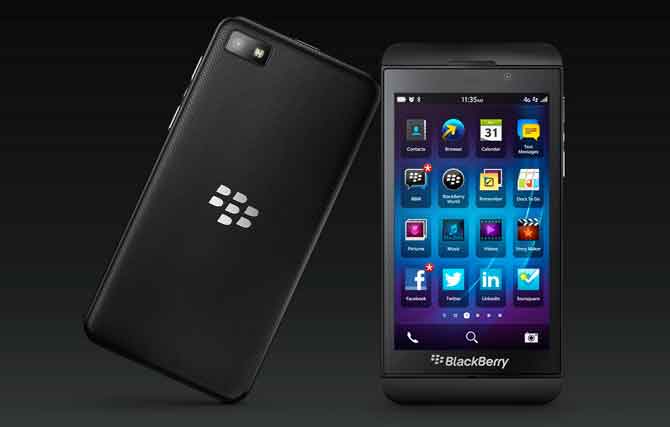 Blackberry Z10 chính hãng giảm giá mạnh, còn 4,5 triệu đồng tại thị trường Việt Nam.