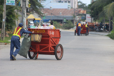 Rất nhiều khoản chế độ của công nhân bị cắt xén. 