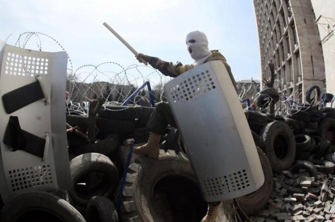   Nga bị cáo buộc kích động bất ổn ở Đông Ukraine. Ảnh AFP