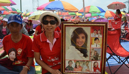 Áo Đỏ là lực lượng ủng hộ Thủ tướng Yingluck Sinawatra và cựu Thủ tướng Thaksin Shinawatra. (ảnh: Xuân Sơn)