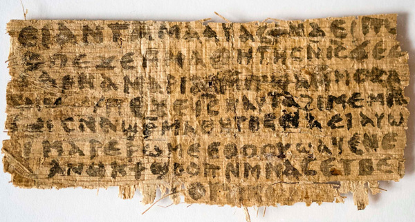 Mẩu giấy papyrus “Tin Mừng của vợ Chúa Jesus” gây tranh cãi - Ảnh: Đại học Harvard