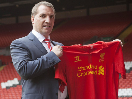 Liverpool chuẩn bị tăng lương khủng để giữ chân Brendan Rodgers.