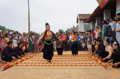 Hoạt động kỷ niệm Ngày Văn hóa các dân tộc VN.