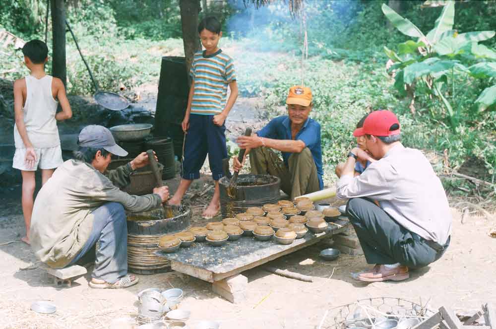 Nghề nấu đường bát vẫn còn hiện diện ở vùng quê Quảng Nam