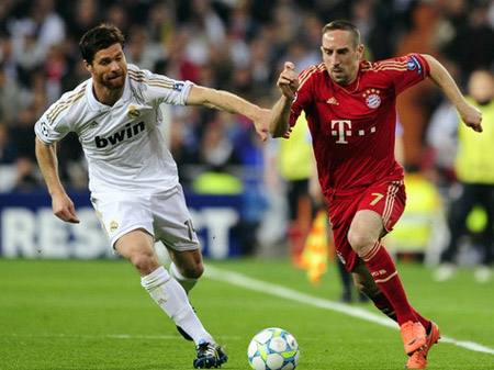 Ribery (phải) sẽ tỏa sáng giúp Bayern Munich ngược dòng thành công?