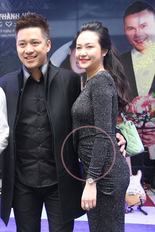 Hương Baby bị nghi có bầu từ khi tới chúc mừng hạnh phúc Tú Dưa và Lam Trang.