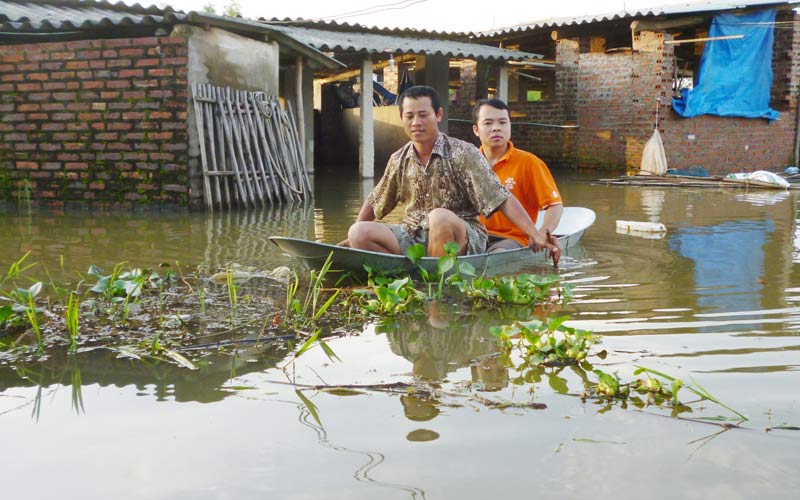 Tác giả Nguyễn Minh Trường (ngồi sau).