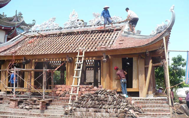 Khu nhà tiền đường đình cổ Bồng Lai đang được hoàn thiện theo đúng thiết kế ban đầu.