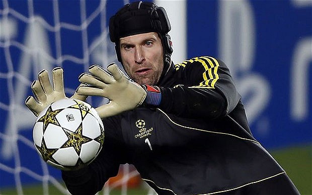 Mourinho sẵn sàng tống Petr Cech khỏi Chelsea