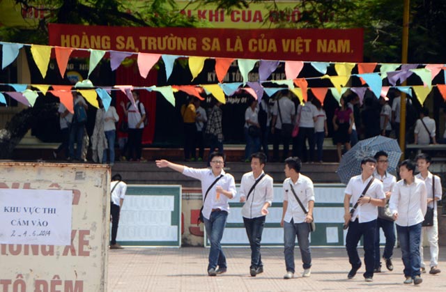 Đến thời điểm hiện tại mọi hoat động trong kỳ thi tốt nghiệp đều diễn ra an toàn, nghiêm túc.