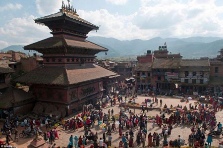 Quảng trường Bhaktapur Durbar là một trong ba quảng trường chính ở thành phố Kathmandu.