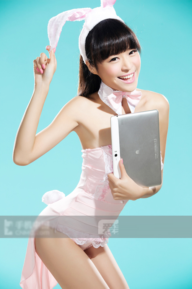 dan chan dai sexy ben tablet hinh anh 10