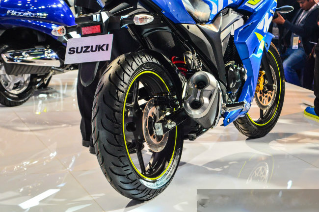 ngam suzuki gixxer ban phanh dia, gia 29,7 trieu dong hinh anh 5