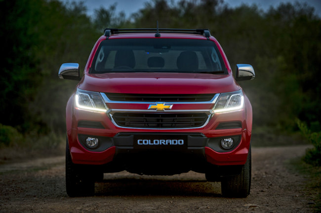 2016 Chevy Colorado Review  Ratings  Edmunds