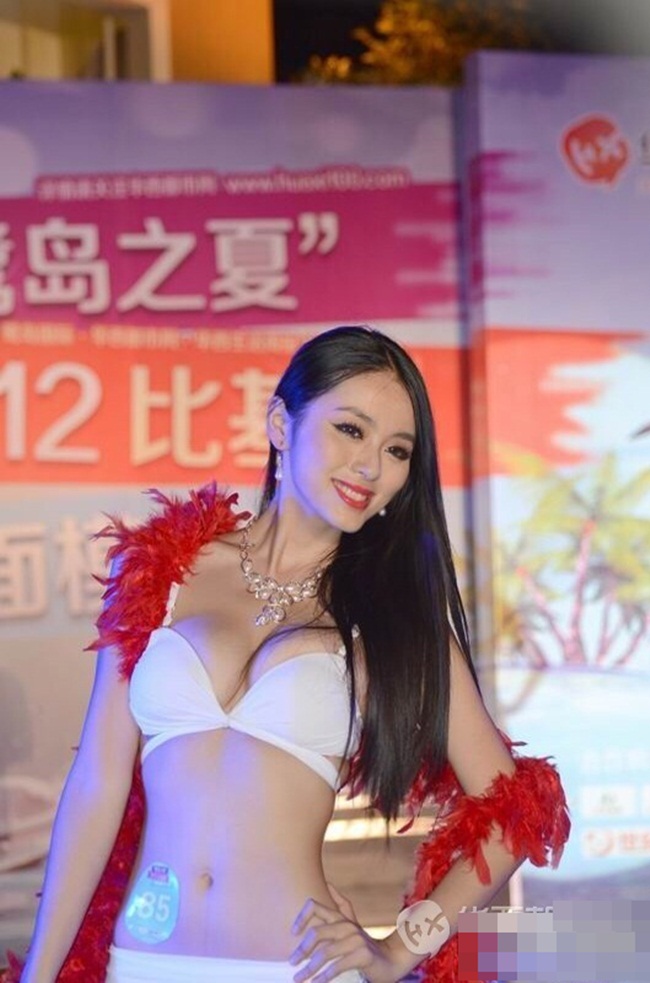 ngan ngo ve dep goi cam o hot girl su pham hinh anh 15