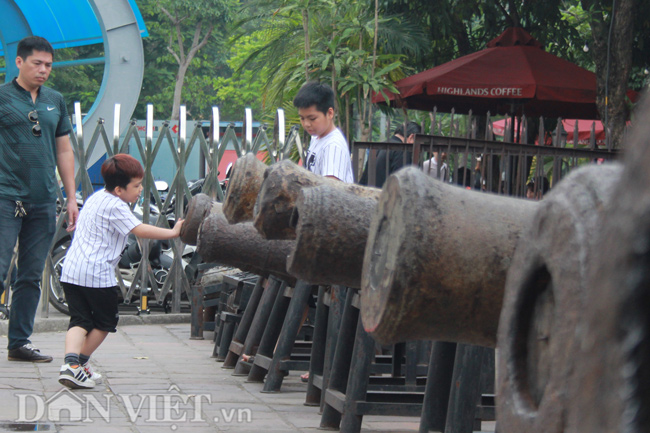 tham bao tang nghe cuu binh ke chuyen dung phao mat dat chien dau hinh anh 8