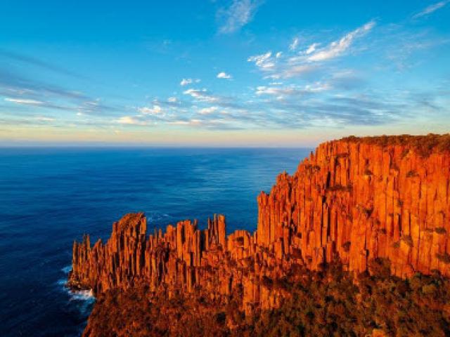 Giả mã những trụ đá kỳ lạ dọc bờ biển Australia
