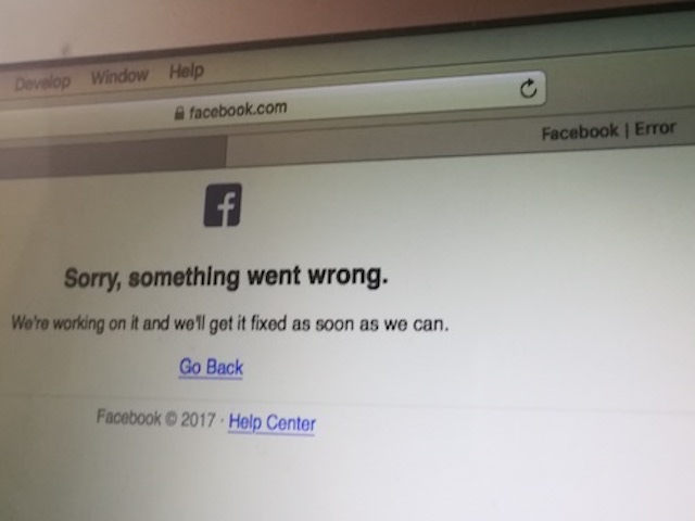 Tại sao Facebook bị 