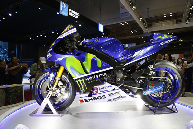 can canh sieu xe the thao yamaha yzr-m1 tai tp.hcm hinh anh 9