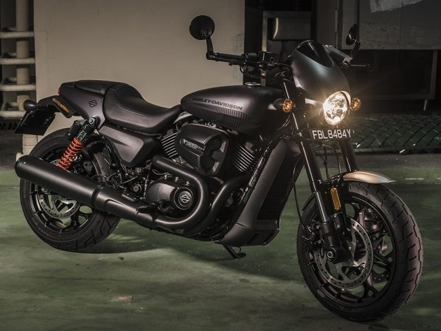 Harley-Davidson Street Rod 750 2017: Xu hướng mới của giới trẻ