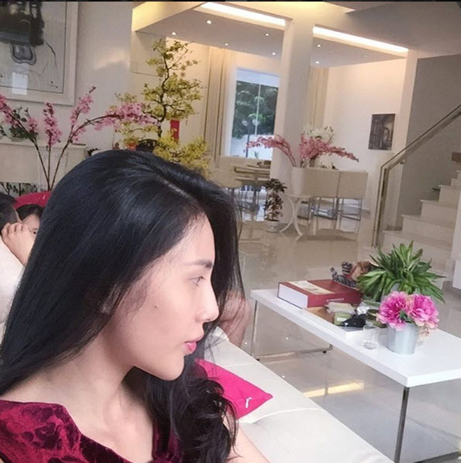 thuy tien sau tiet lo qua khu chan dong: cong vinh van mot muc cung chieu hinh anh 15