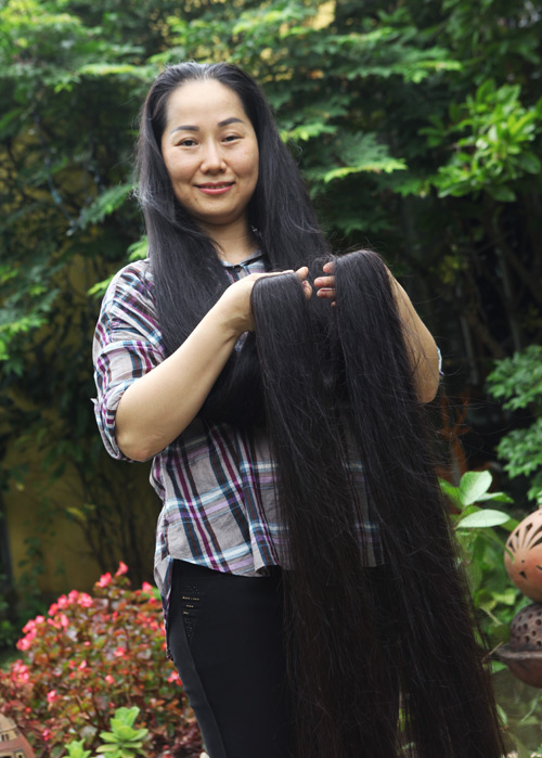 Hoa hậu Việt Nam không dễ từ bỏ mái tóc dài